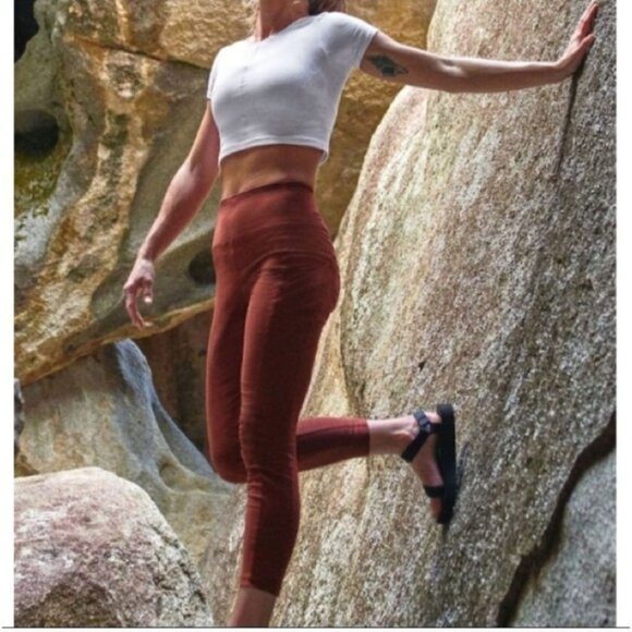 Athleta Trekkie Hybrid Crop Tight Set of 2 Leggings Size 4 - Picture 7 of 11